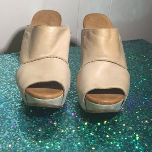 👠 Naya Platform heels!! 👠